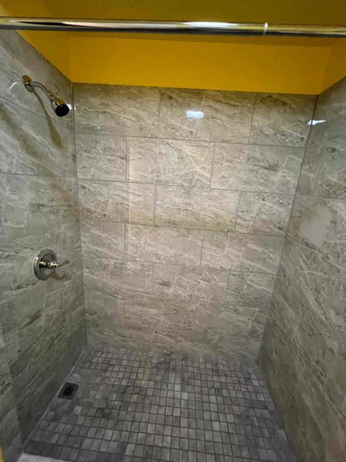 Dragon Inn & Suites Fayette Ngoại thất bức ảnh